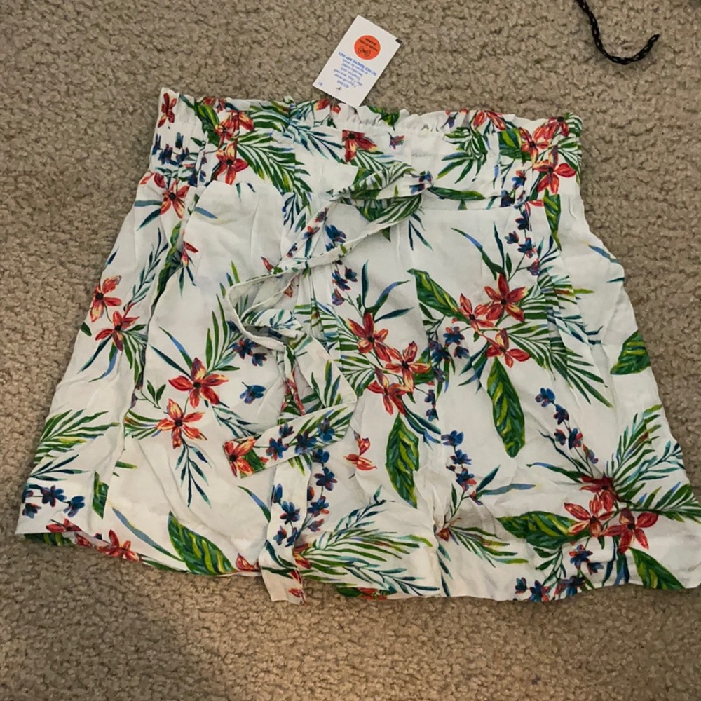 Ambiance apparel flowy shorts
